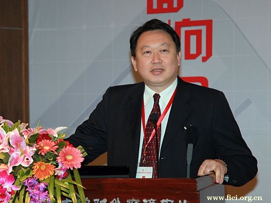 “第八届中国文化产业新年论坛”于2011年1月8日-9日在北京召开。上图为上海交通大学媒体与设计学院教授、东森电视公司董事赵怡。